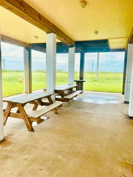 Sunny Delight - Sleeps 10 - Generous Space! Bolivar Peninsula Eksteriør bilde