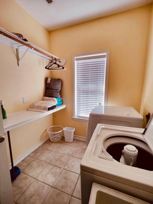 Sunny Delight - Sleeps 10 - Generous Space! Bolivar Peninsula Eksteriør bilde