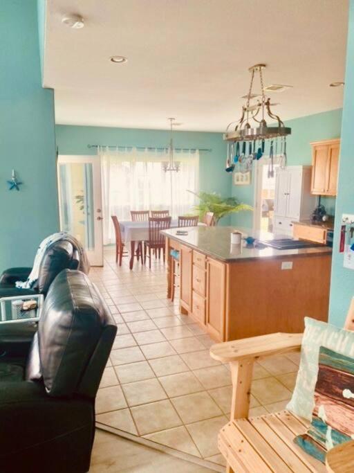 Sunny Delight - Sleeps 10 - Generous Space! Bolivar Peninsula Eksteriør bilde